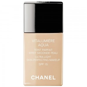 Chanel Vitalumiere Aqua Ultra-Light Skin Perfecting Makeup SPF 15