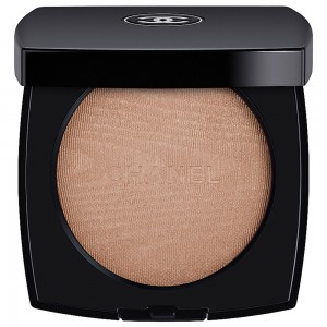 Chanel Poudre Lumiere Highlighting Powder