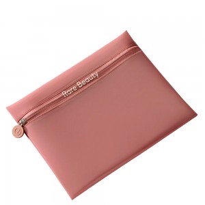 Rare Beauty Find Comfort Tinted Clutch