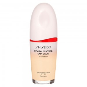 Shiseido Revitalessence Skin Glow Foundation SPF 30