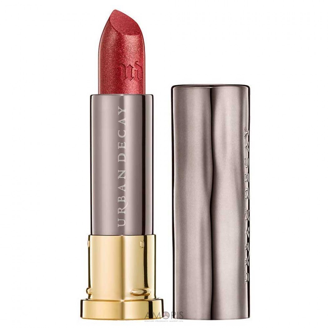 Губная помада оттенков металлик